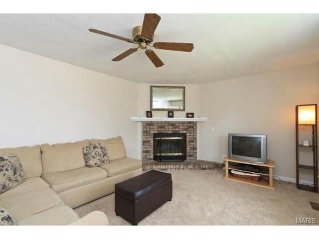 45 Royal Oaks, O'fallon, MO 63366 photo 3
