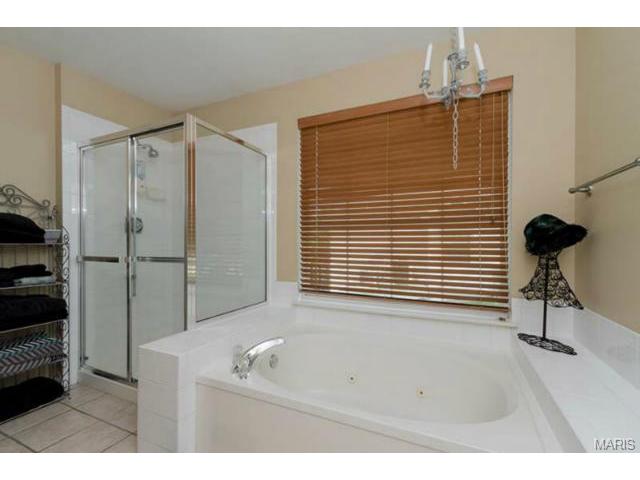 837 Dunbarton Dr, Weldon Spring, MO 63304 photo 24