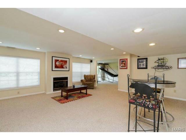 837 Dunbarton Dr, Weldon Spring, MO 63304 photo 4