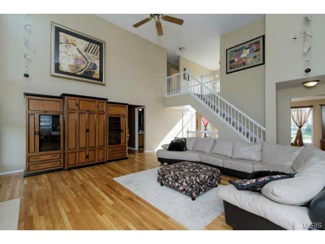 837 Dunbarton Dr, Weldon Spring, MO 63304 photo 9