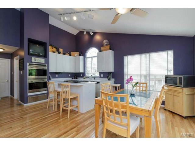 837 Dunbarton Dr, Weldon Spring, MO 63304 photo 3