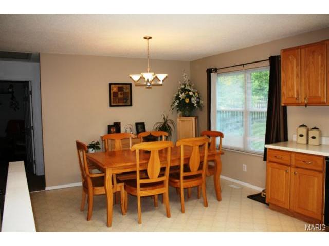 420 Westbrook Dr, O'fallon, MO 63366 photo 32