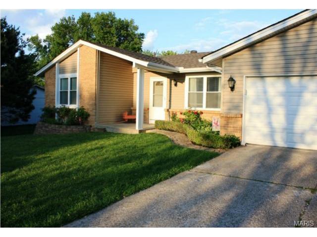 420 Westbrook Dr, O'fallon, MO 63366 photo 3