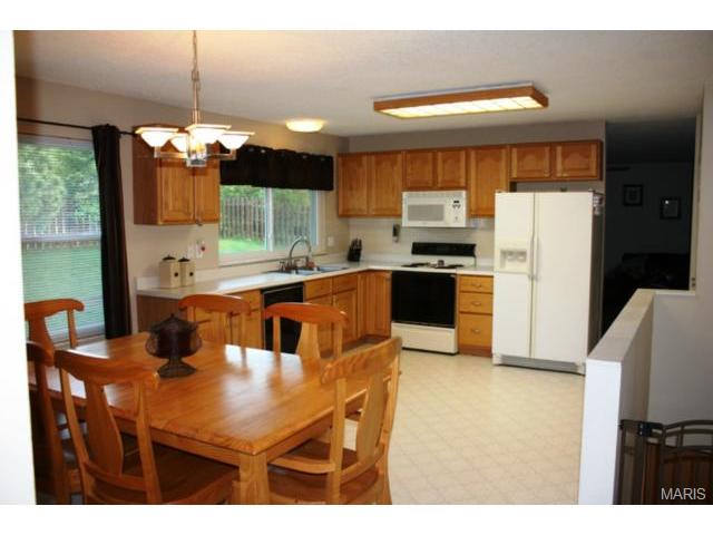 420 Westbrook Dr, O'fallon, MO 63366 photo 30
