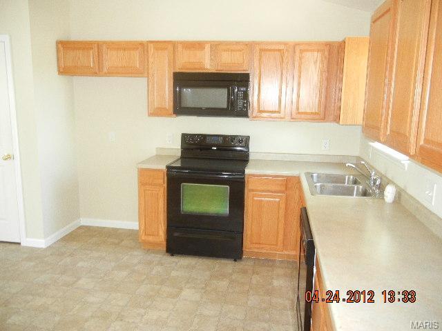 7417 Cinnamon Teal Dr, O'fallon, MO 63368 photo 4