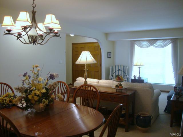 655 Running Creek Dr, Ballwin, MO 63021 photo 2