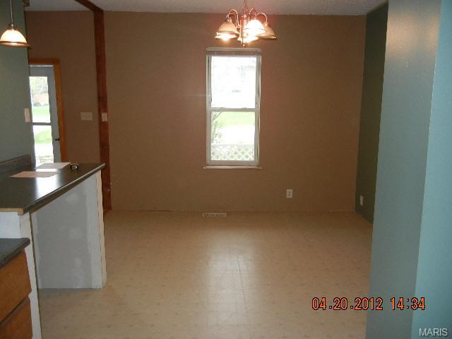 303 W 3rd St, O'fallon, MO 63366 photo 4