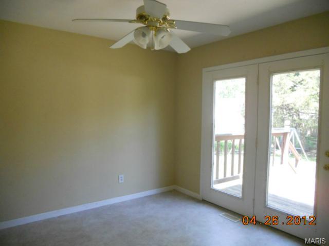 407 Wild Winds Dr, O'fallon, MO 63368 photo 2