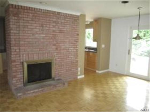 516 Iron Lantern, Ballwin, MO 63011 photo 3