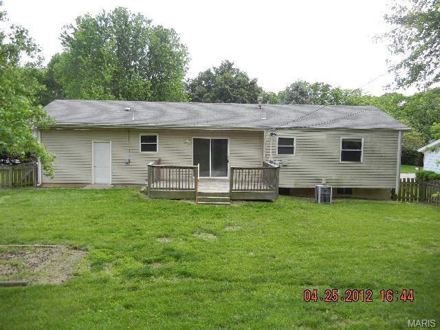 211 Bermuda Dr, O'fallon, MO 63366 photo 11