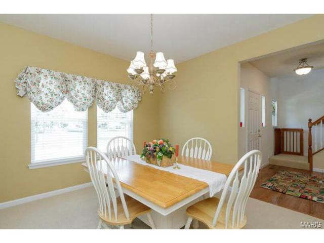 578 Misty Mountain Dr, O'fallon, MO 63368 photo 4