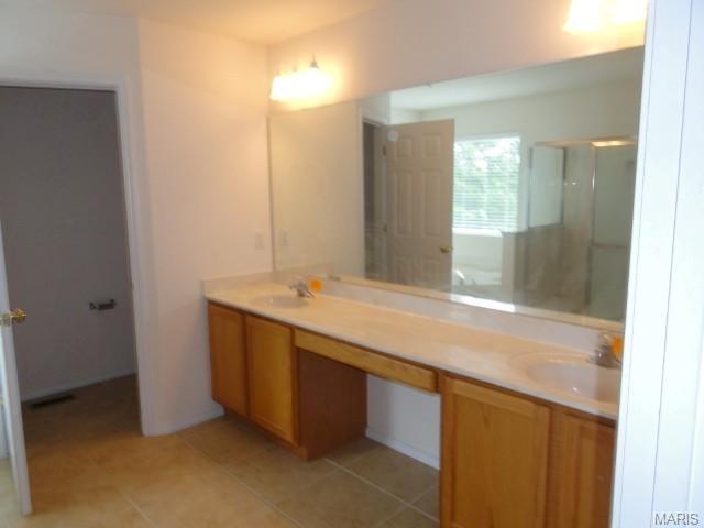 1348 Kiefer Blfs, Ballwin, MO 63021 photo 8