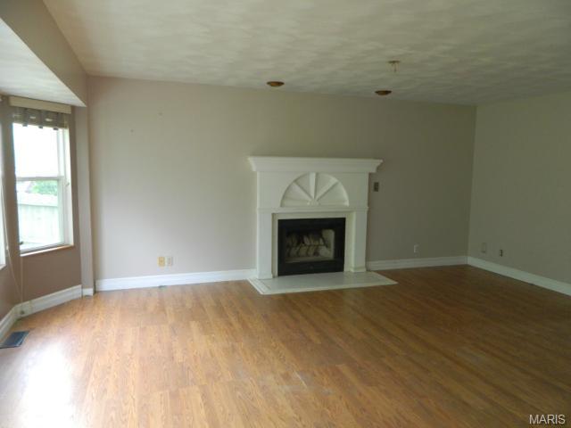 121 Aspencade, Saint Peters, MO 63376 photo 4