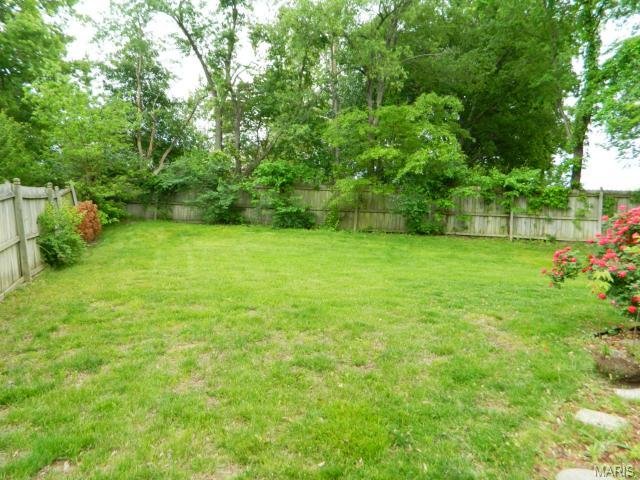 121 Aspencade, Saint Peters, MO 63376 photo 2