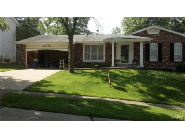 1130 Hobbs Mill Dr, Ballwin, MO 63021 photo 3