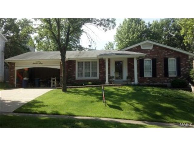1130 Hobbs Mill Dr, Ballwin, MO 63021 photo 2