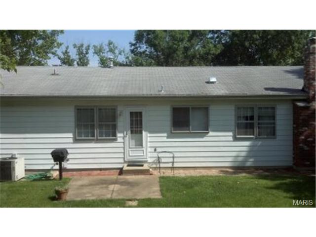 1130 Hobbs Mill Dr, Ballwin, MO 63021 photo 4