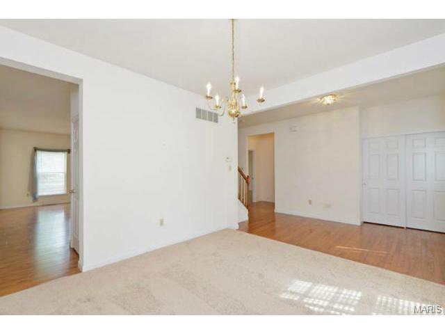 917 Cypress Trl, O'fallon, MO 63368 photo 6