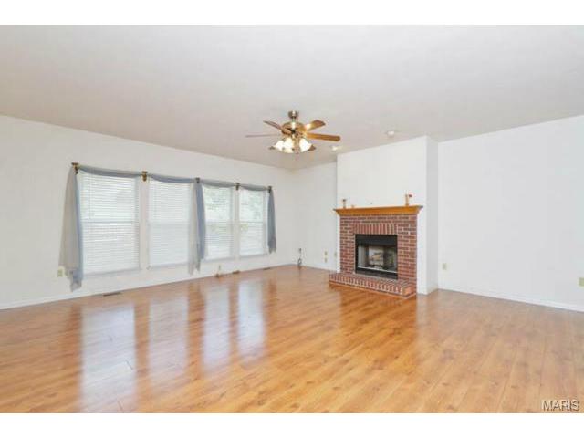 917 Cypress Trl, O'fallon, MO 63368 photo 1