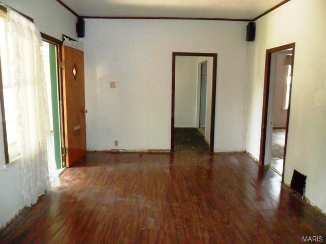 6933 Sharp Ave, Saint Louis, MO 63116 photo 4