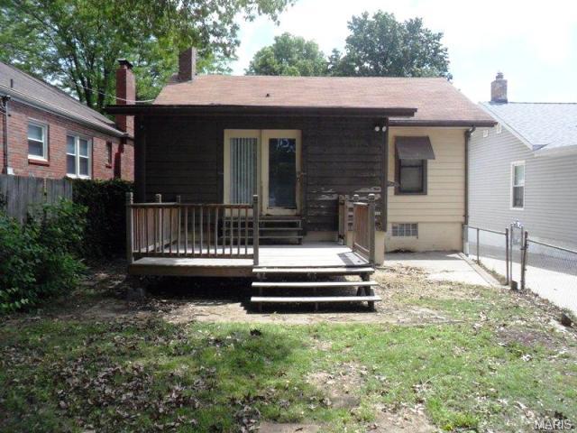 6933 Sharp Ave, Saint Louis, MO 63116 photo 2