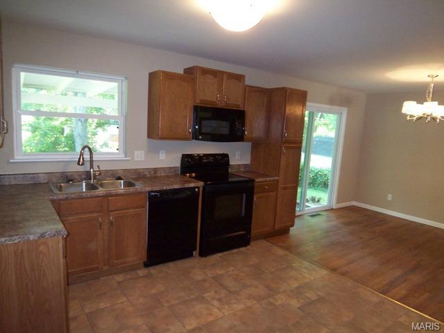 204 Bermuda Dr, O'fallon, MO 63366 photo 3