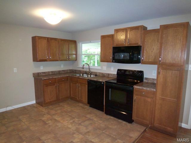 204 Bermuda Dr, O'fallon, MO 63366 photo 4