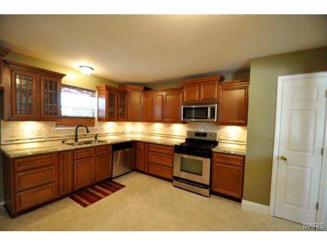 16 Snowbird Ct, O'fallon, MO 63366 photo 8