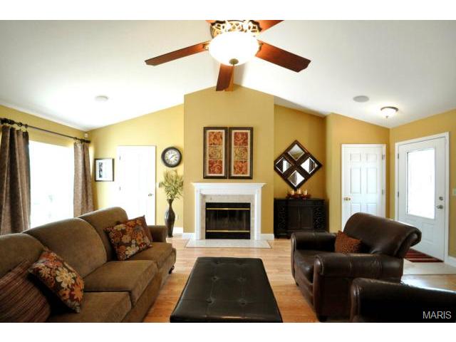 16 Snowbird Ct, O'fallon, MO 63366 photo 4