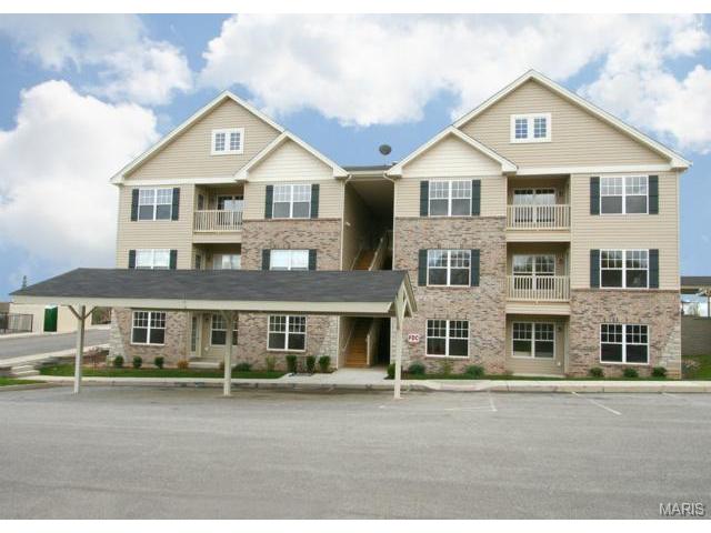 422 Bramblett Hls, O'fallon, MO 63366 photo 1