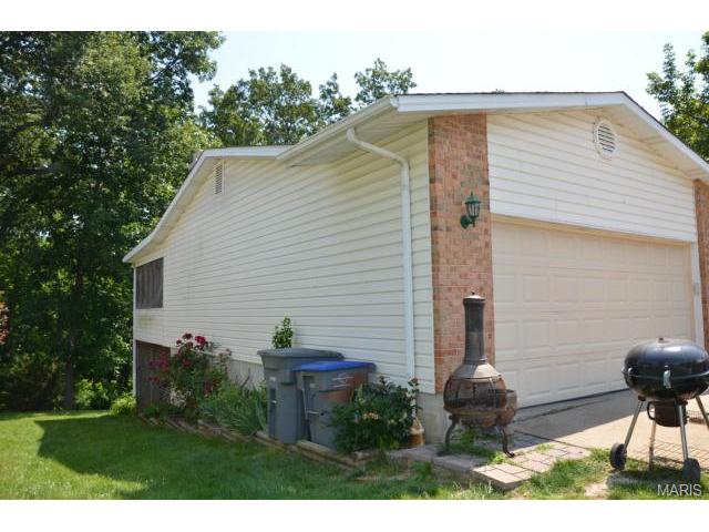 1116 Patsy Ln, O'fallon, MO 63366 photo 2