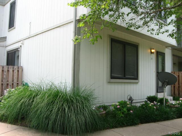 79 Jakes Ct, O'fallon, MO 63366 photo 4