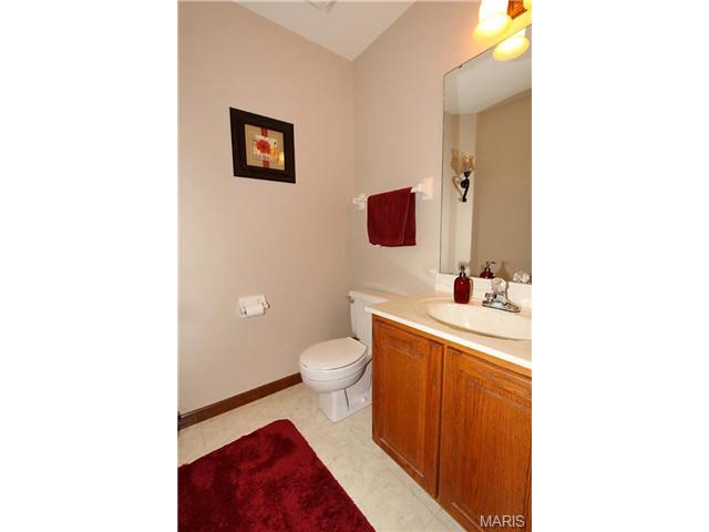7350 The Cedars Dr, O'fallon, MO 63368 photo 11