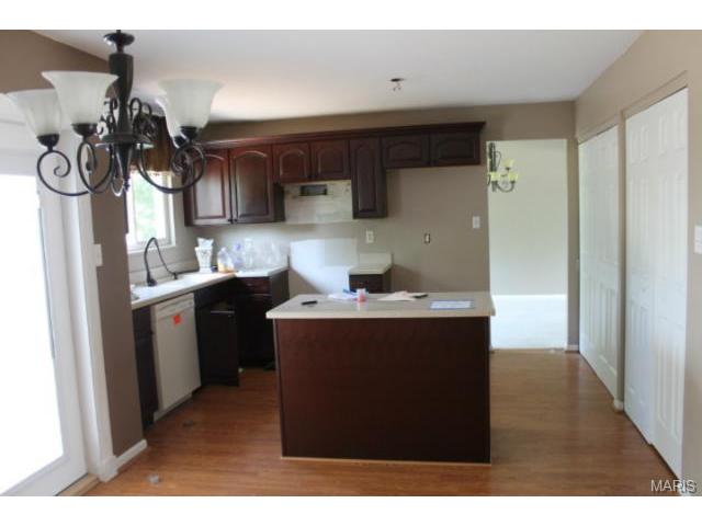 1211 Saddlemaker, Saint Charles, MO 63304 photo 9