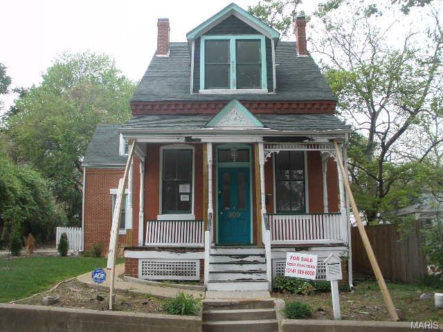 809 N 3rd St, Saint Charles, MO 63301 photo 1