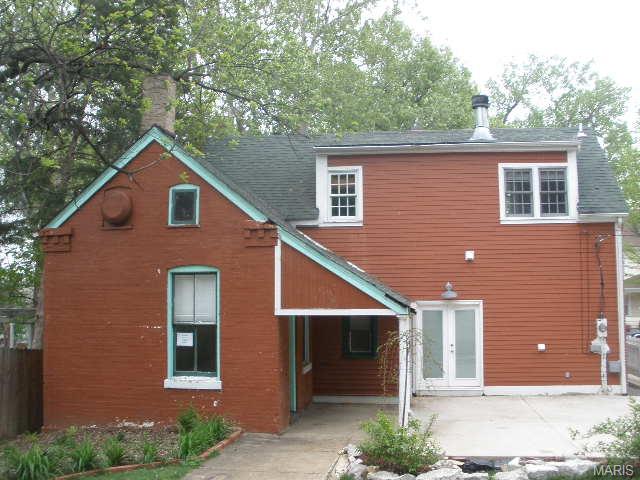 809 N 3rd St, Saint Charles, MO 63301 photo 5