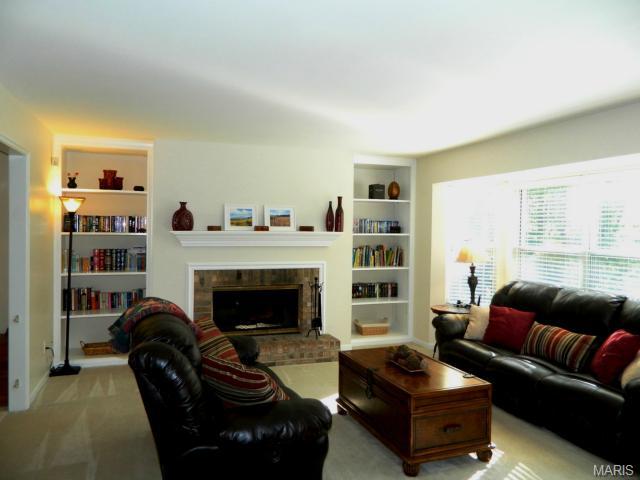 4 Greenview Dr, Defiance, MO 63341 photo 6