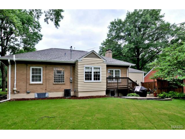 835 Warwick Ln, Glendale, MO 63122 photo 16