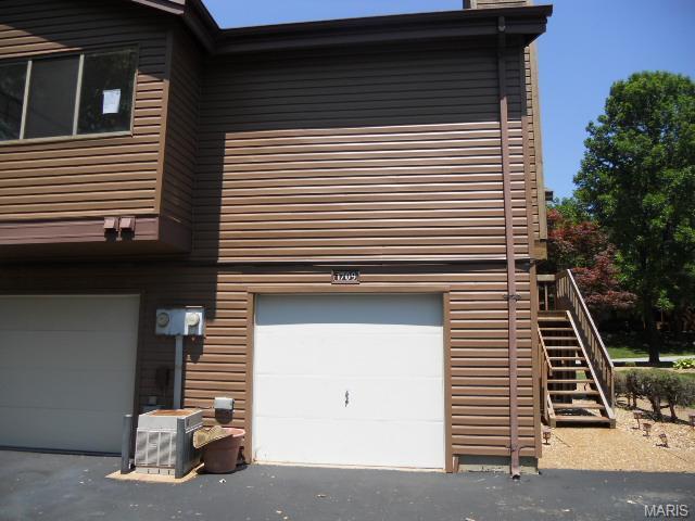 1709 Hemingway Ln, Weldon Spring, MO 63304 photo 2