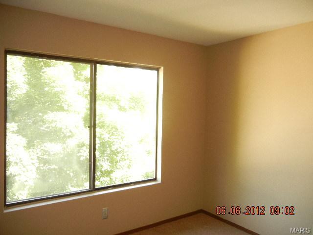 27 Megans Ct, O'fallon, MO 63366 photo 8