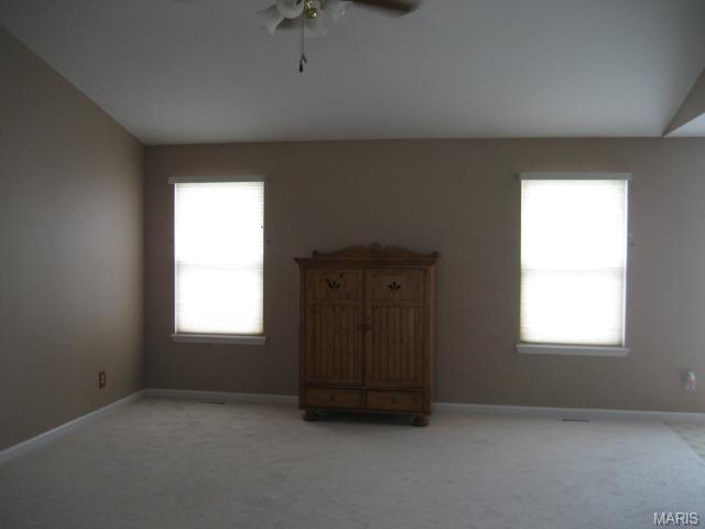 3289 Mango Dr, Saint Charles, MO 63301 photo 2