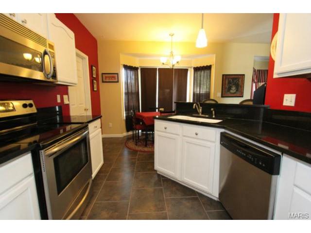 701 Diamond Pointe Ct, O'fallon, MO 63366 photo 2
