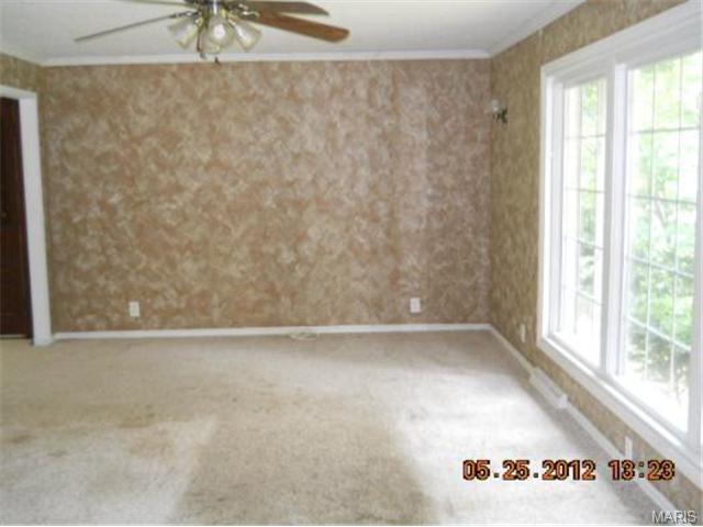 405 Paul Dr, O'fallon, MO 63366 photo 2