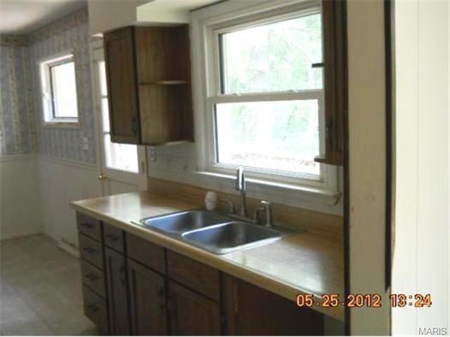 405 Paul Dr, O'fallon, MO 63366 photo 7