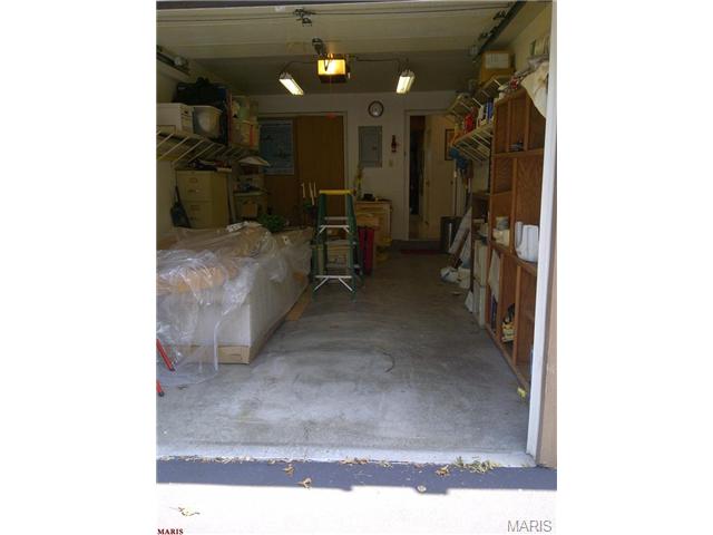 302 Hemingway Ln, Weldon Spring, MO 63304 photo 17