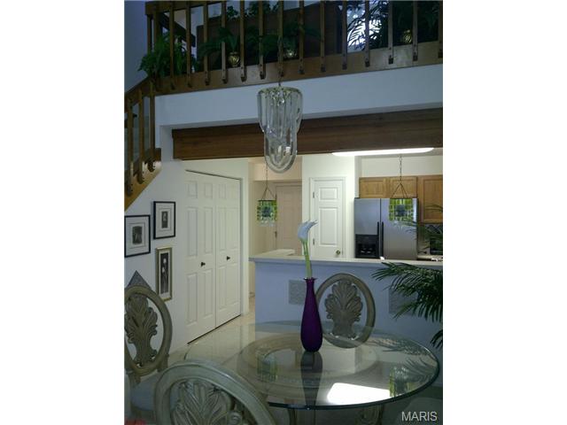 302 Hemingway Ln, Weldon Spring, MO 63304 photo 6
