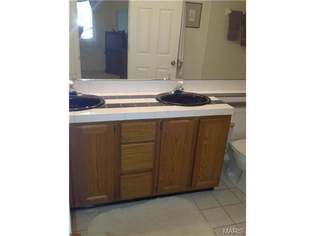 302 Hemingway Ln, Weldon Spring, MO 63304 photo 12