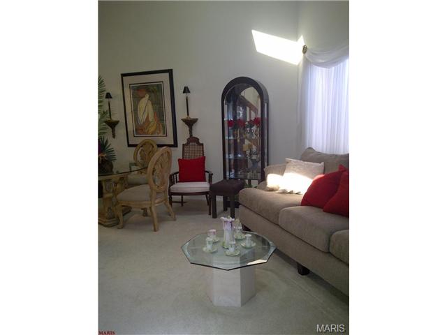 302 Hemingway Ln, Weldon Spring, MO 63304 photo 5