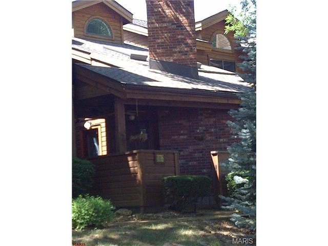302 Hemingway Ln, Weldon Spring, MO 63304 photo 1
