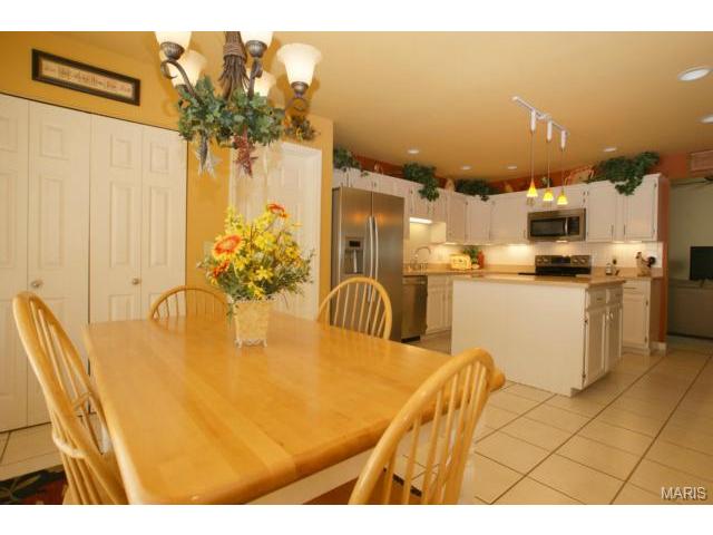 2409 Maple Tree Dr, Saint Charles, MO 63303 photo 11